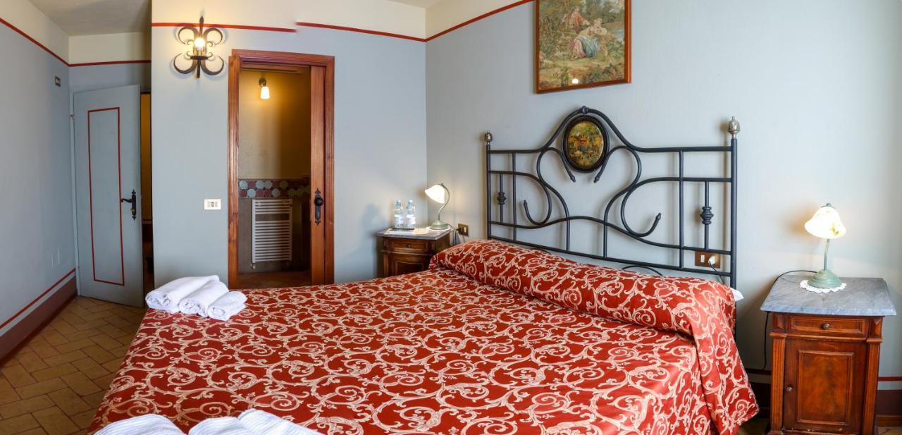 Albergo Diffuso Borgo Montemaggiore Montemaggiore al Metauro Eksteriør bilde
