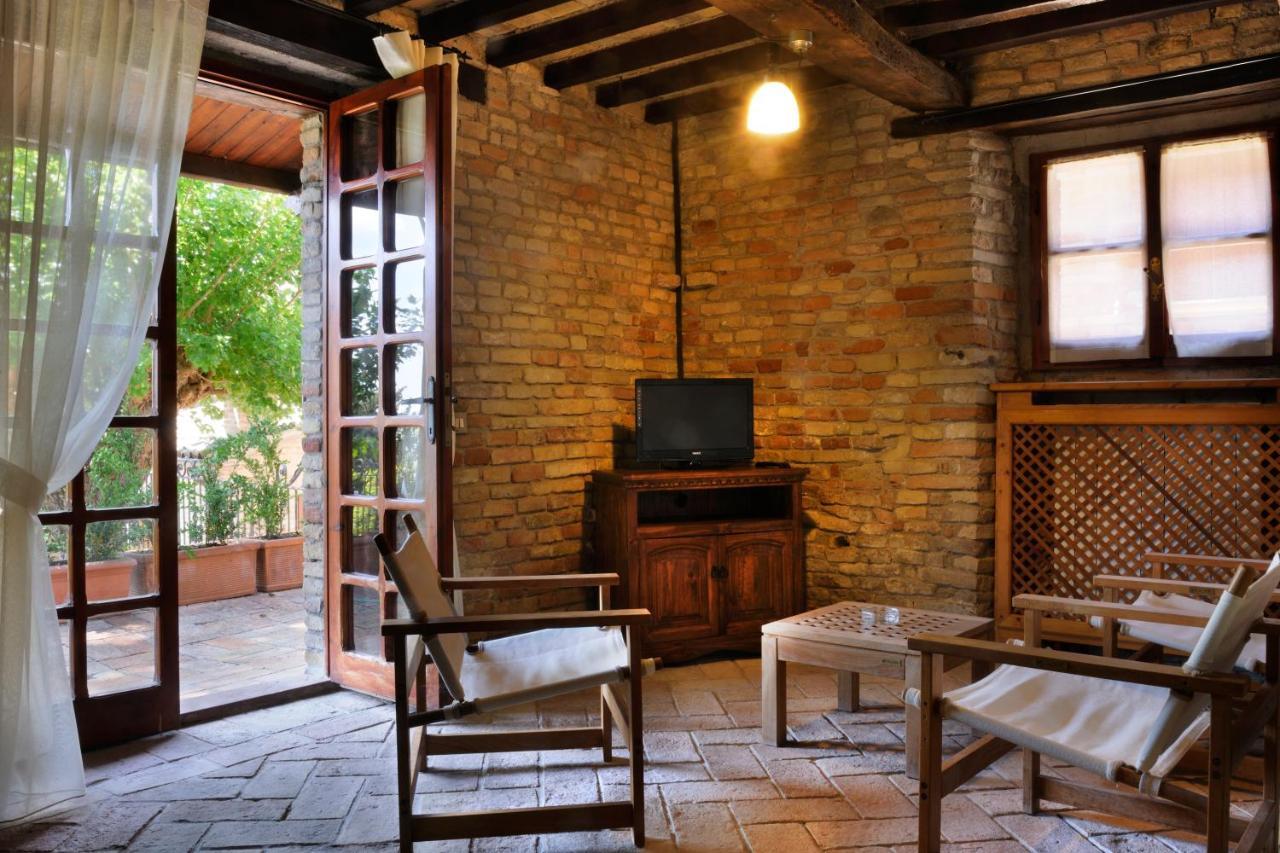 Albergo Diffuso Borgo Montemaggiore Montemaggiore al Metauro Eksteriør bilde