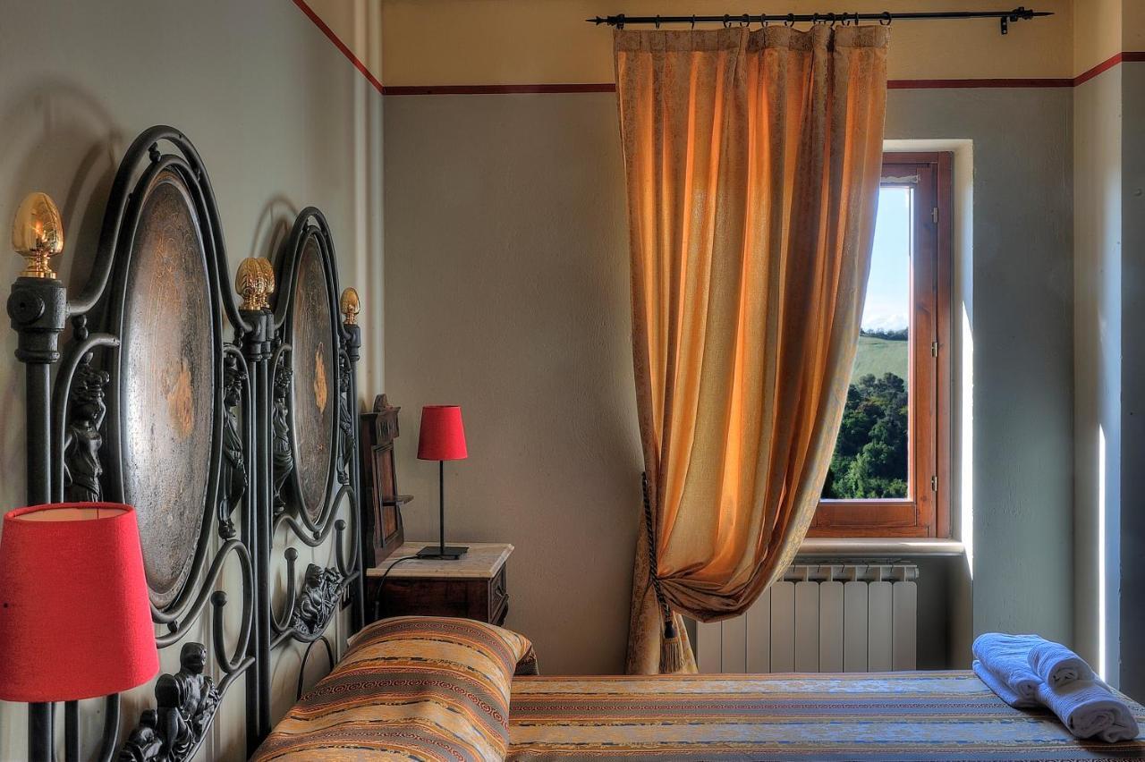Albergo Diffuso Borgo Montemaggiore Montemaggiore al Metauro Eksteriør bilde