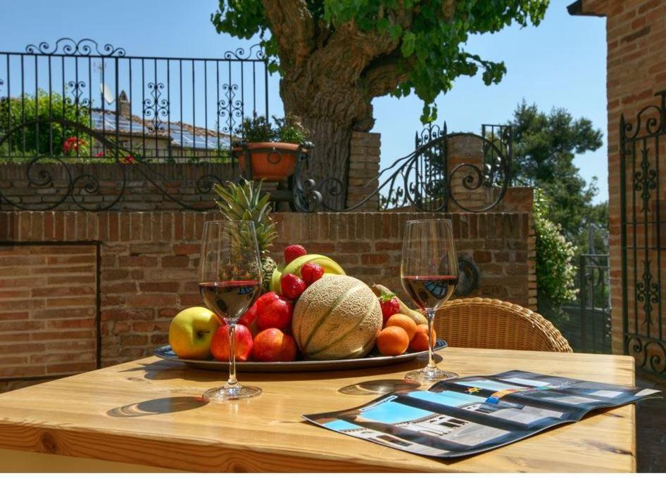 Albergo Diffuso Borgo Montemaggiore Montemaggiore al Metauro Eksteriør bilde